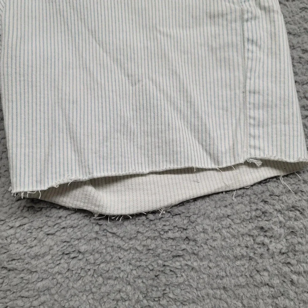 Levi's Shorts Womens 28 White blue Striped Casual White Tab Cut Off Outdoor Logo